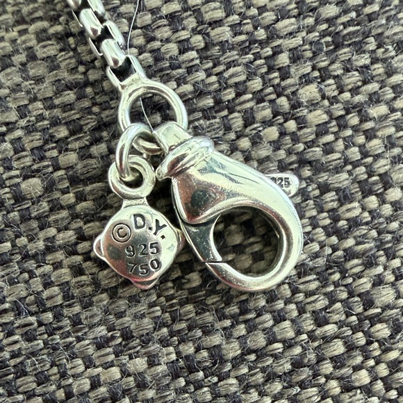 Authentic David Yurman Silver and Gold Interlocking Necklace - Picture 5 of 5